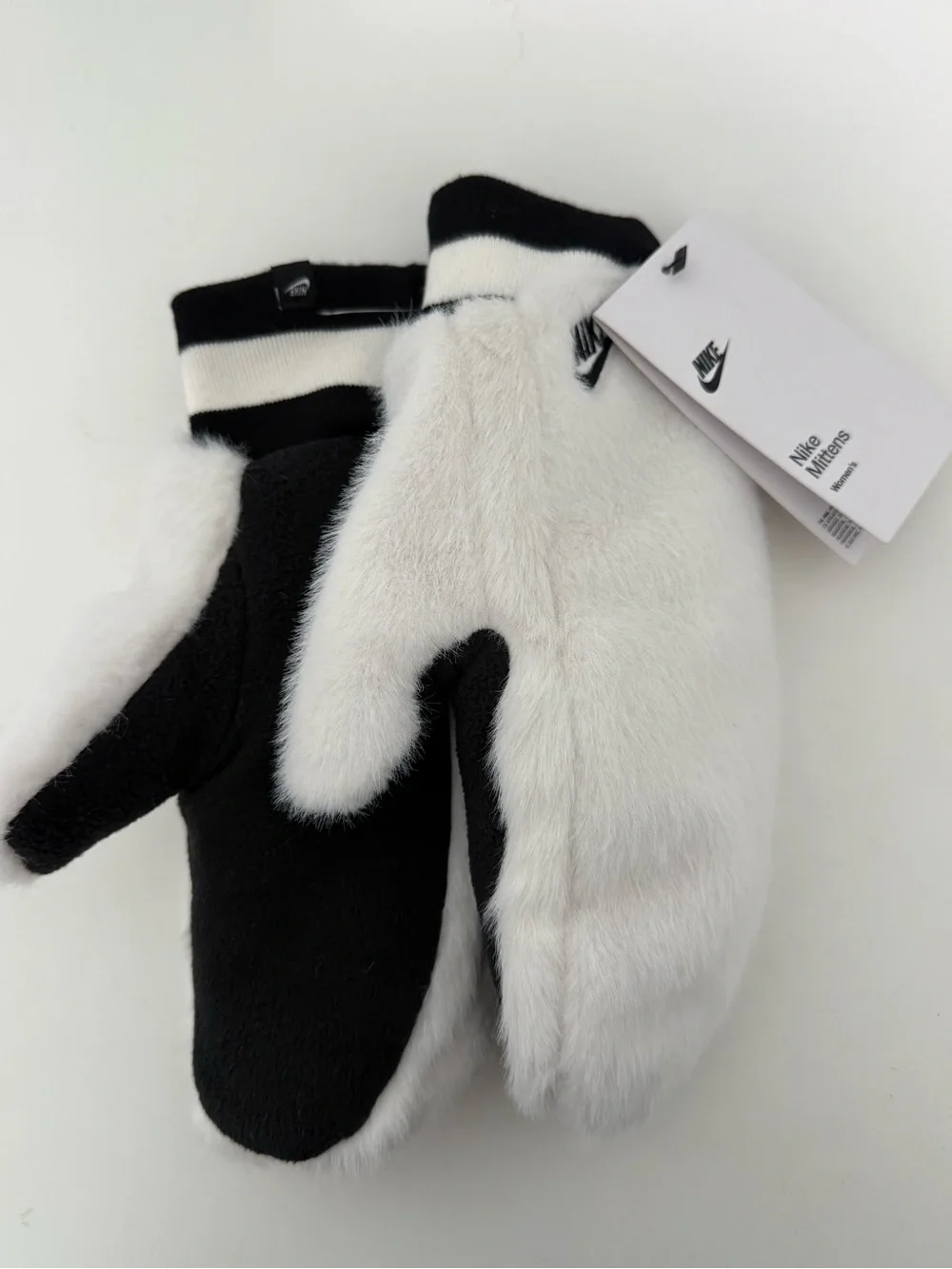 NWT Nike Faux Fur Mittens